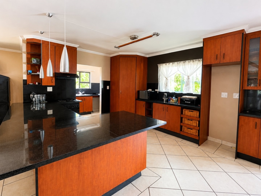 4 Bedroom Property for Sale in Lilyvale Free State